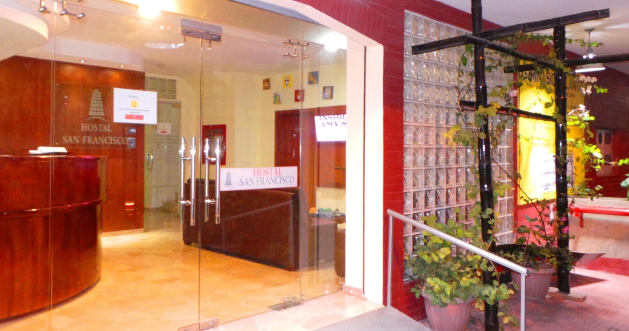 גוויאקיל San Francisco Apart Hotel מראה חיצוני תמונה