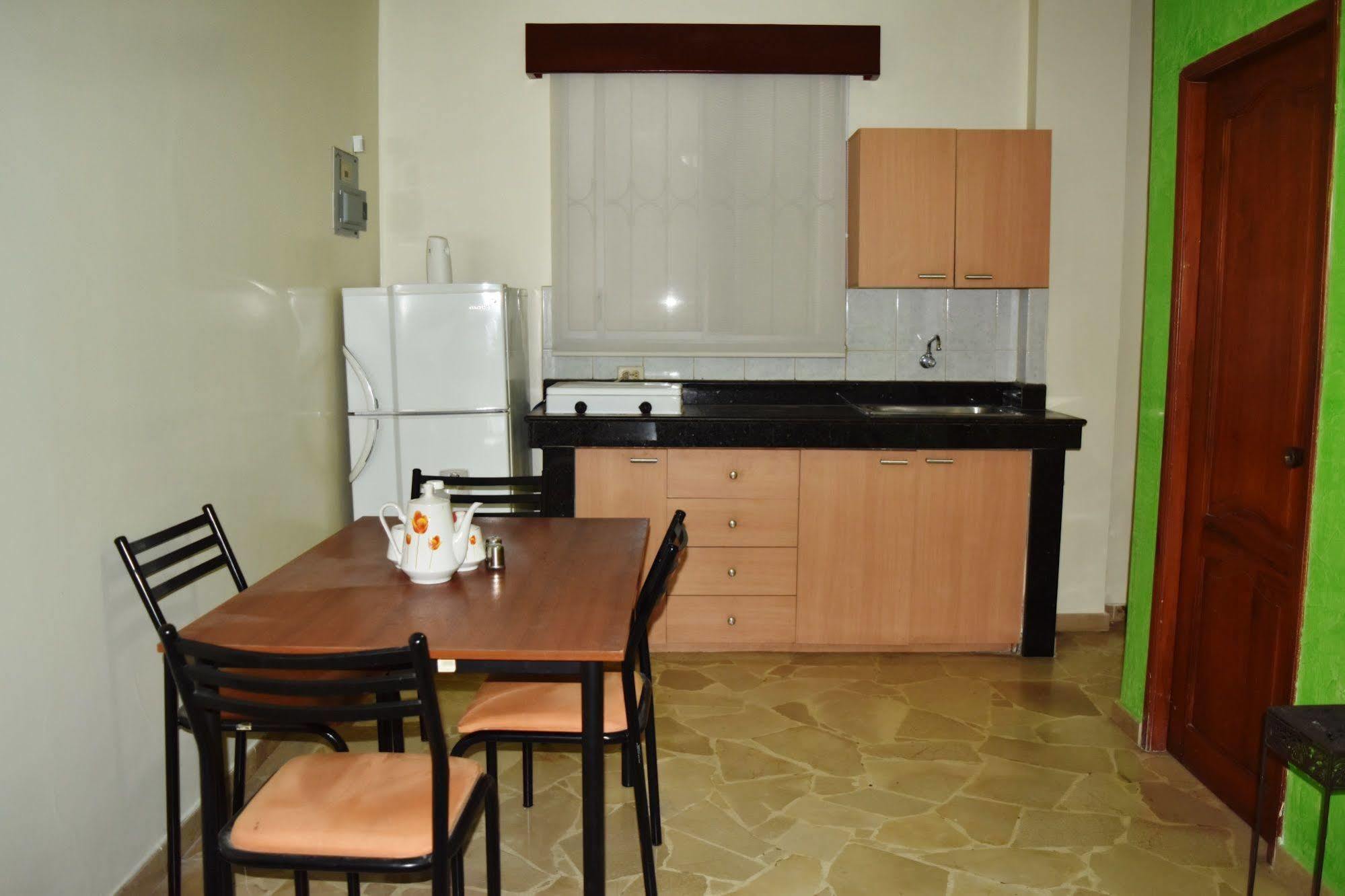 גוויאקיל San Francisco Apart Hotel מראה חיצוני תמונה
