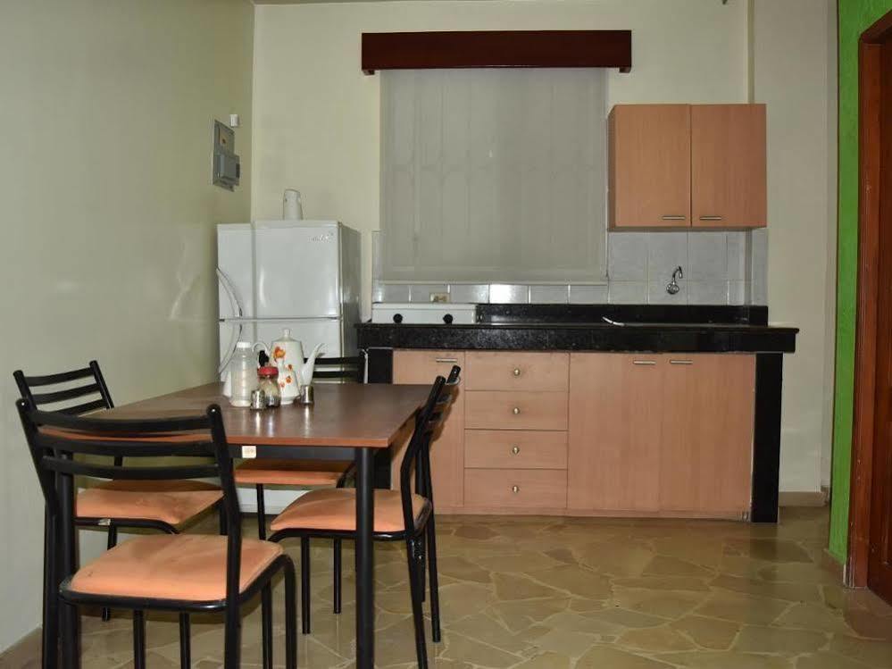 גוויאקיל San Francisco Apart Hotel מראה חיצוני תמונה