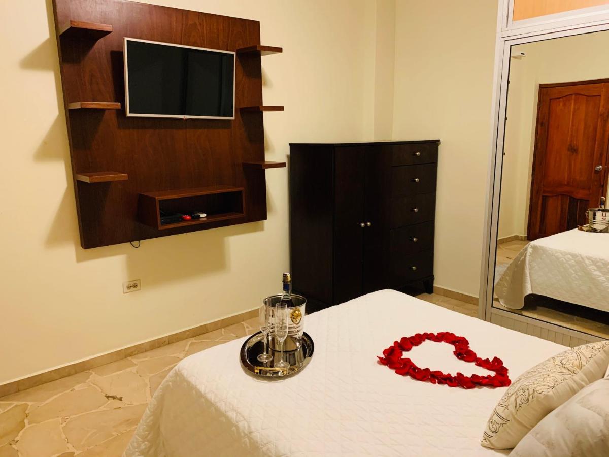 גוויאקיל San Francisco Apart Hotel מראה חיצוני תמונה